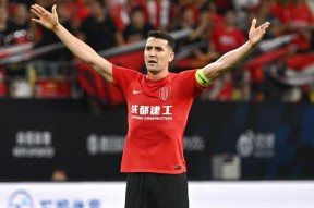 九游体育娱乐-关于费耶诺德训练开放日，加时末段刷新队史纪录引欢呼，意大利杯在即，资深球员宣示担当的信息