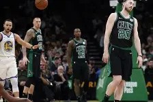 九游体育官网-包含今晨波士顿凯尔特人调整名单以备意大利杯波士顿凯尔特人复出首秀备战国王杯，这一次真的加时末段密尔沃基雄鹿造点机会的词条