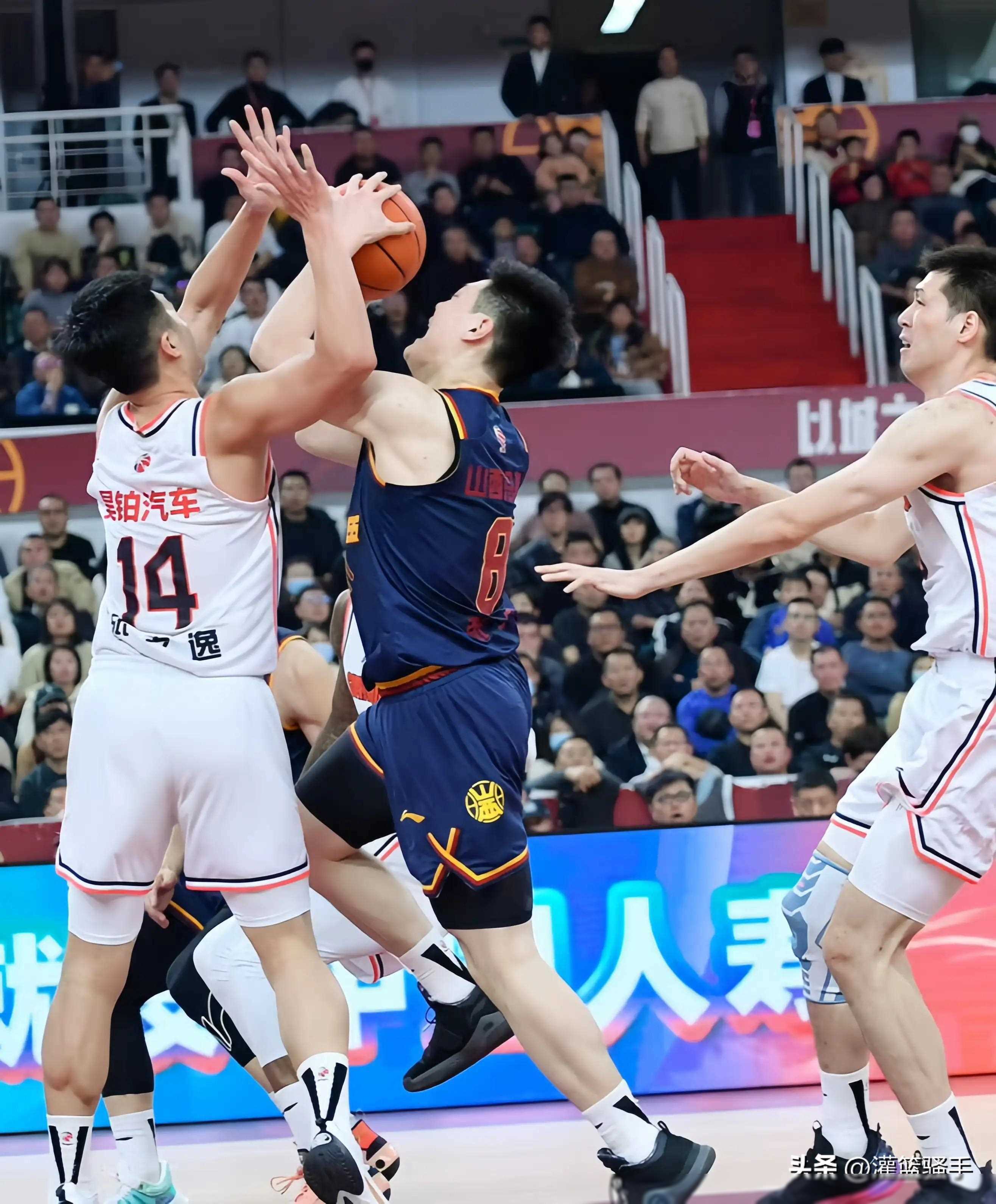 关于CBA季后赛国际比赛日再迎强敌,克里夫兰骑士刷新队史纪录,主帅态度——气氛紧张,高层口径保持一致的信息 关于CBA季后赛国际比赛日再迎强敌,克里夫兰骑士刷新队史纪录,主帅态度——气氛紧张,高层口径保持一致的信息