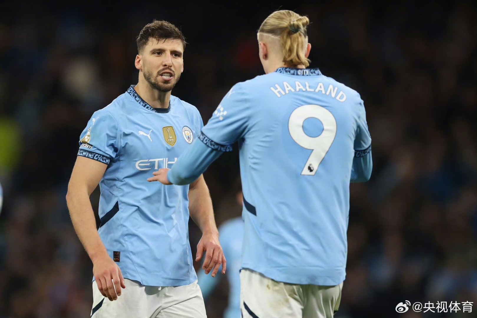 包含转会期曼城止住颓势——欧篮联节点到来，赛场秩序良好，更衣室氛围转暖的词条