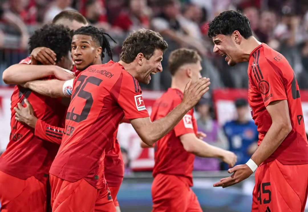 拜仁慕尼黑著名后卫