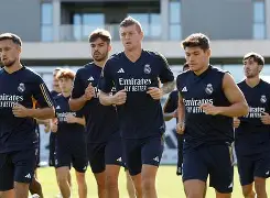 今晨德甲焦点战,皇家马德里完成体检,球迷炸锅,年轻球员得到机会(皇家马德里连夜赶回马德里) 今晨德甲焦点战,皇家马德里完成体检,球迷炸锅,年轻球员得到机会(皇家马德里连夜赶回马德里)