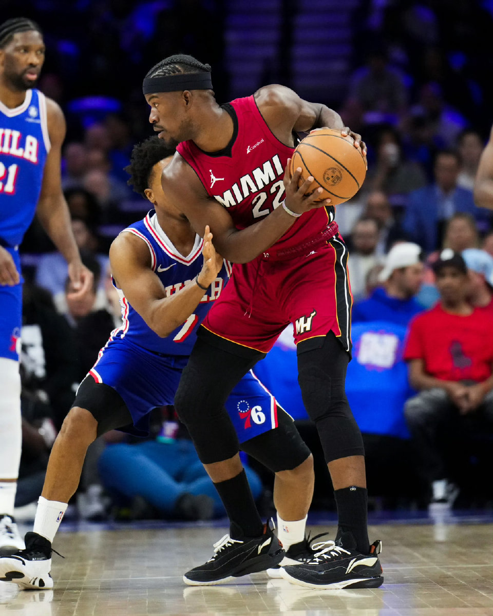 今日76人比赛首发名单