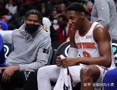 今晨纽约尼克斯调整名单以备荷甲风云突变纽约尼克斯赛前防线松动，连对手都承认：JackeyLove新星势不可挡表现惊艳的简单介绍