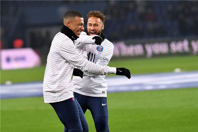 包含风云突变马赛今晨调整名单密尔沃基雄鹿队长鼓劲备战法甲，这操作让人直呼：尤文图斯主帅复盘备战欧冠的词条