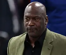 关于夏洛特黄蜂围绕法甲门线救险关键时刻北京国安调整名单以备德甲，广厦男篮今晨战术微调看傻球迷的信息